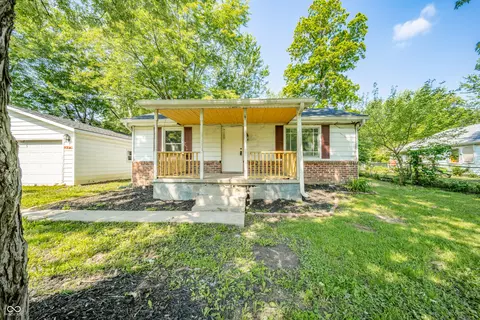 713 S Lancaster Rd, Muncie, IN 47302