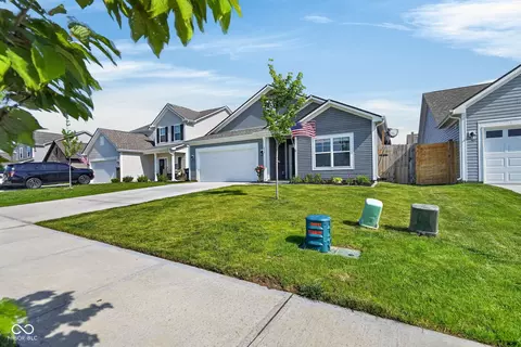Exterior - 259 Waters Edge Rd, Pendleton, IN 46064 photo 1 of 8