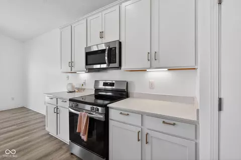 Kitchen - 259 Waters Edge Rd, Pendleton, IN 46064 photo 6 of 6