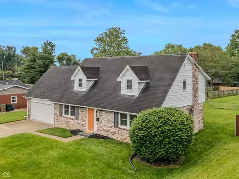 3232 Fairlawn Dr, Columbus, IN 47203