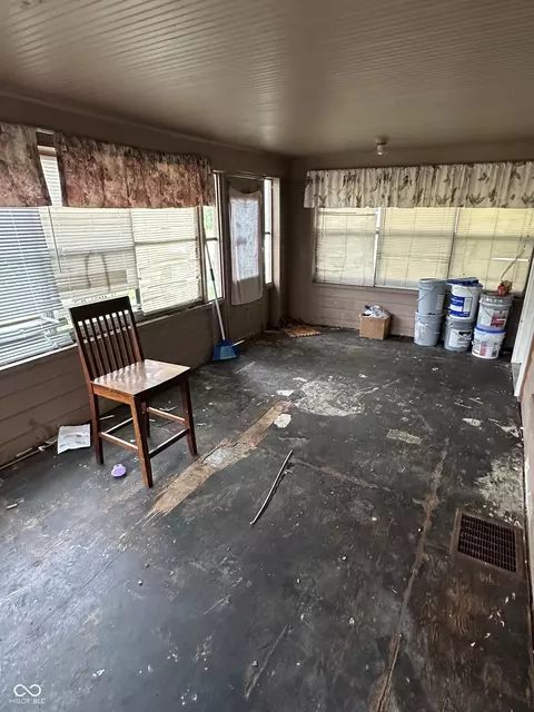 Exterior - 1238 E Thompson Rd, Indianapolis, IN 46227 photo 3 of 8