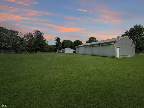 6341 S Mooresville Rd, Indianapolis, IN 46221