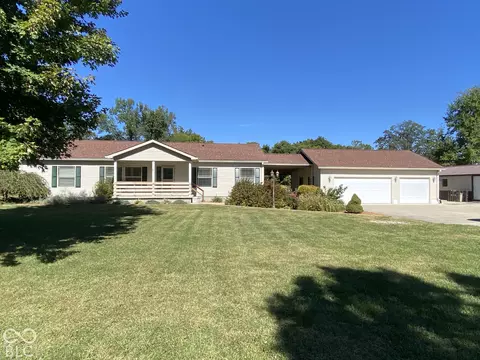 1416 E Whitcomb Ave, Clinton, IN 47842