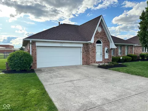 250 Meridian Ct, Pittsboro, IN 46167