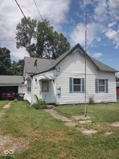 406 N Walnut St, Carthage, IN 46115