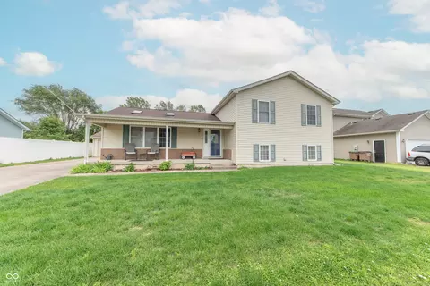 4613 Clairmont Dr, Columbus, IN 47203
