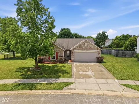 13192 Ashview Dr, Fishers, IN 46038 photo 47