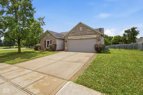 13192 Ashview Dr, Fishers, IN 46038 photo 48