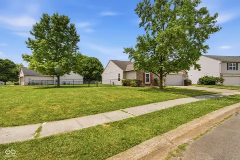 13192 Ashview Dr, Fishers, IN 46038 photo 49