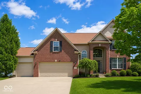 511 Georgetown Rd, Greenwood, IN 46142