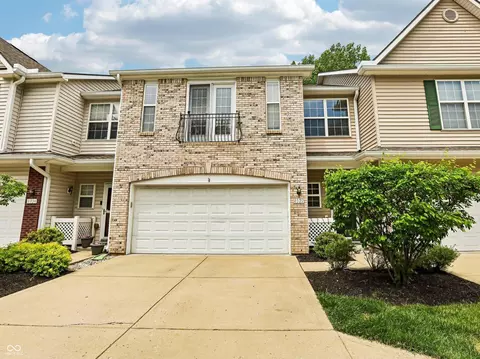 8322 Berrybush Ln, Indianapolis, IN 46234