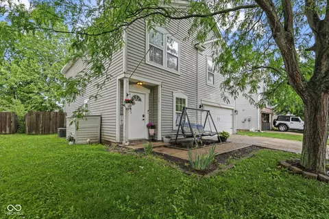 1179 N Aberdeen Dr, Franklin, IN 46131
