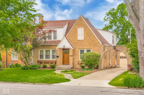2316 Lafayette Ave, Columbus, IN 47201