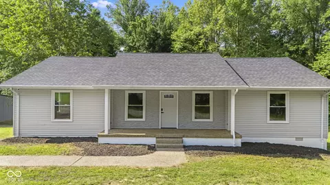 934 E Crothersville Rd, Austin, IN 47102
