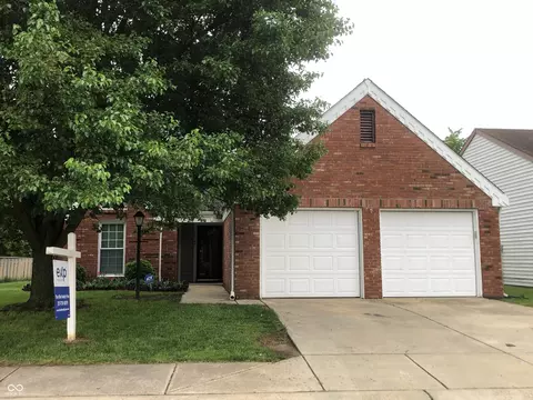 3747 Riverwood Dr, Indianapolis, IN 46214