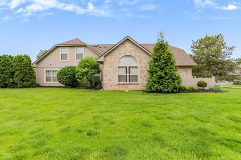 4726 Bridgefield Dr, Indianapolis, IN 46254