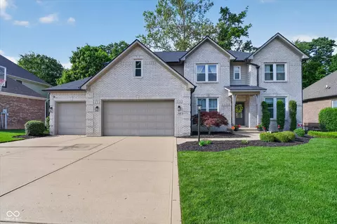 7828 Shady Woods Dr, Indianapolis, IN 46259