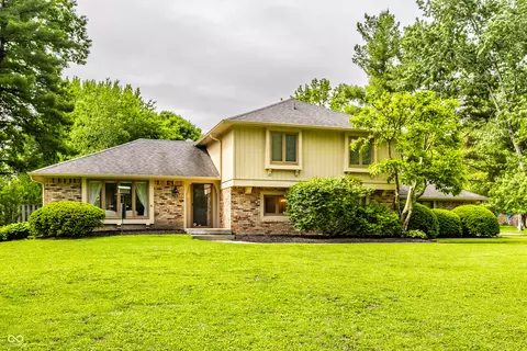 Exterior - 3229 E 69th St, Indianapolis, IN 46220 photo 3 of 12
