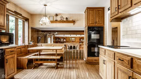 Kitchen - 3229 E 69th St, Indianapolis, IN 46220 photo 7 of 8