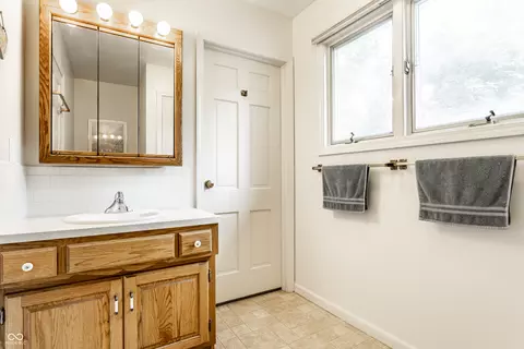 Bath - 3229 E 69th St, Indianapolis, IN 46220 photo 1 of 5