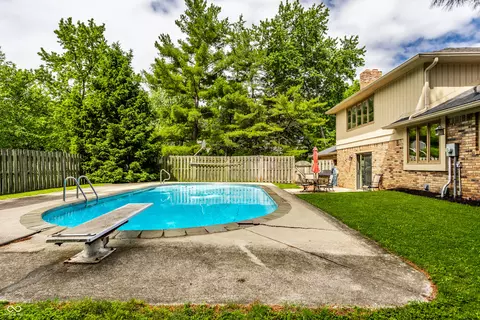 Exterior - 3229 E 69th St, Indianapolis, IN 46220 photo 11 of 12