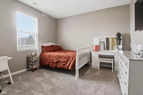 Bedroom - 275 Carrick Glen Blvd, Pendleton, IN 46064 photo 7 of 8