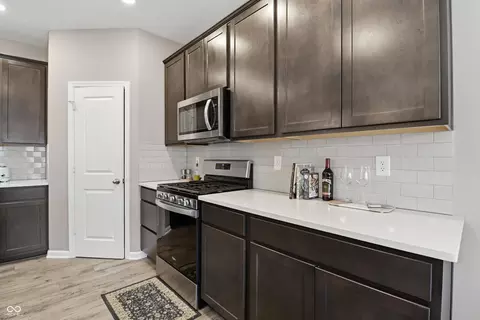 Kitchen - 275 Carrick Glen Blvd, Pendleton, IN 46064 photo 1 of 6