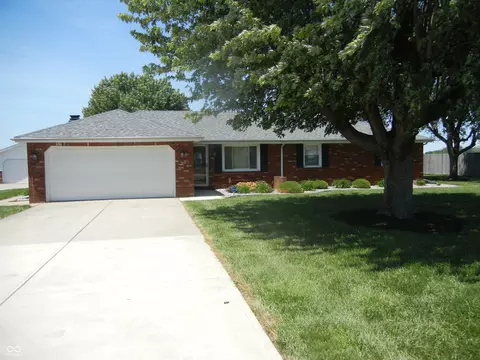 6097 N 100 Rd W, Alexandria, IN 46001
