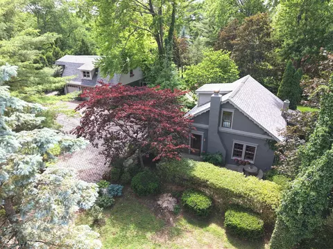 6720 Mcfarland Rd, Indianapolis, IN 46227