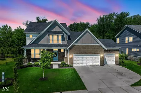 19910 Chatham Green Dr, Westfield, IN 46074