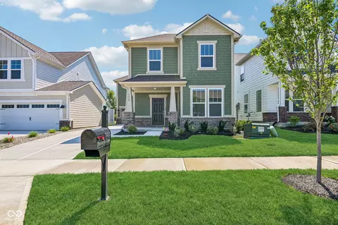 7433 Peristyle Ln, Mccordsville, IN 46055