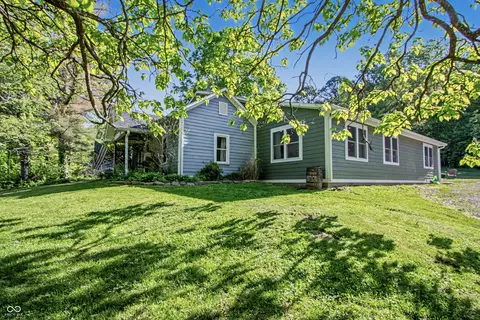 8563 N Lick Creek Rd, Morgantown, IN 46160