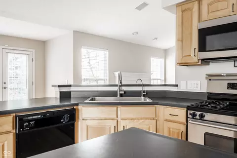 Kitchen - 12818 Double Eagle Dr, Carmel, IN 46033 photo 2 of 3