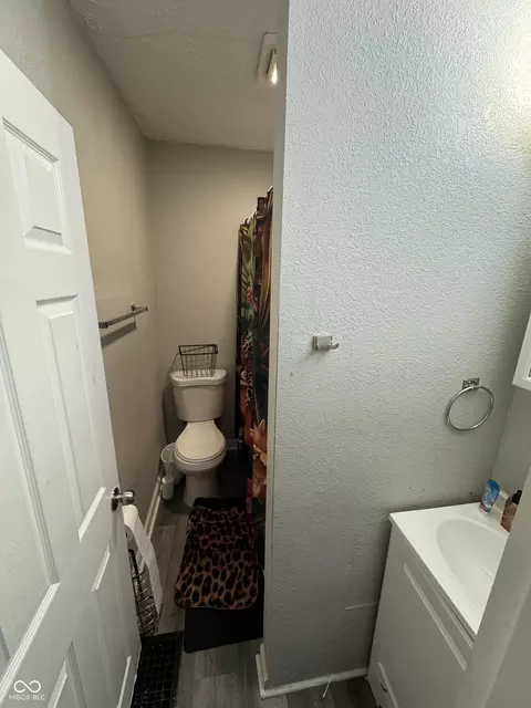 644 Eastern Ave, Indianapolis, IN 46201 photo 5