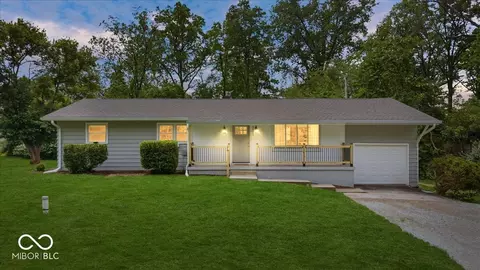 2555 W Sycamore Dr, Greenfield, IN 46140
