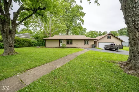 3401 N Stoneycrest Rd, Bloomington, IN 47404