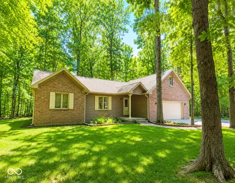 7903 S Howard Prince Dr, Nineveh, IN 46164