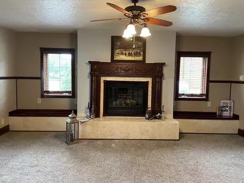 Living - 14380 N 300 E, Covington, IN 47932 photo 1 of 4