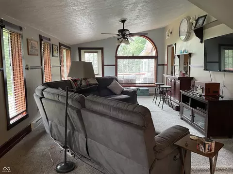 Living - 14380 N 300 E, Covington, IN 47932 photo 3 of 4