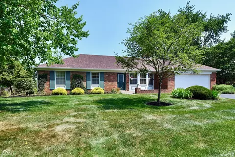 8340 Los Robles Rd, Fishers, IN 46038