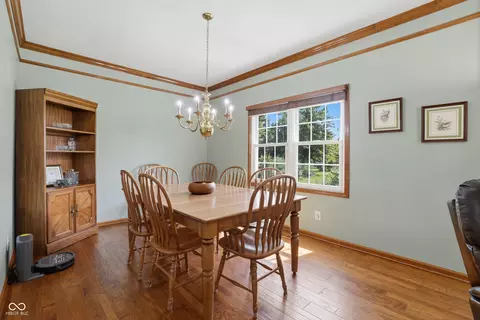 Dining - 10909 Valley Forge Cir, Carmel, IN 46032 photo 2 of 3