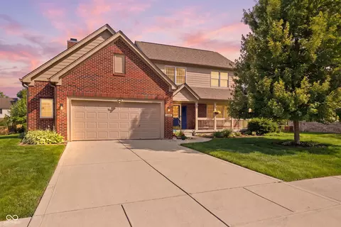 Exterior - 10909 Valley Forge Cir, Carmel, IN 46032 photo 2 of 12