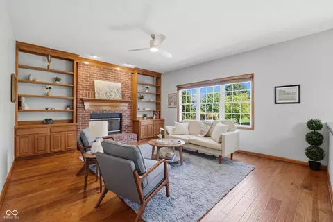 Living - 10909 Valley Forge Cir, Carmel, IN 46032 photo 2 of 6