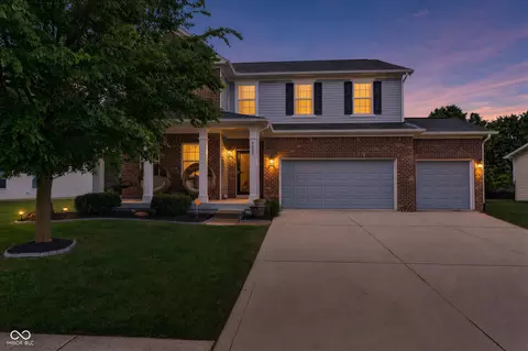 5855 W Commonview Dr, Mccordsville, IN 46055