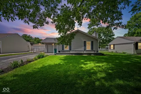806 Sam Ralston Rd, Lebanon, IN 46052