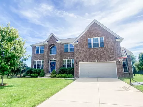 4043 Shady Pointe Row, Greenwood, IN 46143