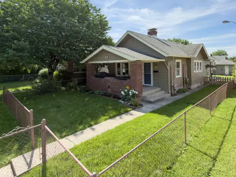 5251 E 11th St, Indianapolis, IN 46219