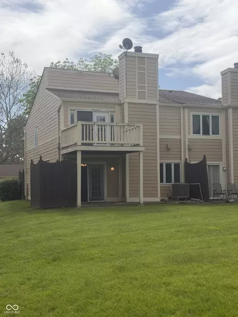 635 Cobblestone Rd, Avon, IN 46123
