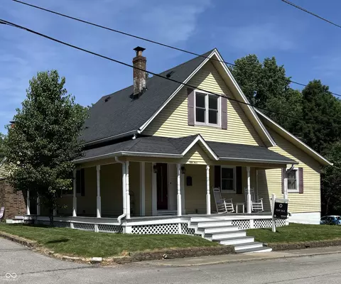 54 Church St, Southport, IN 46227
