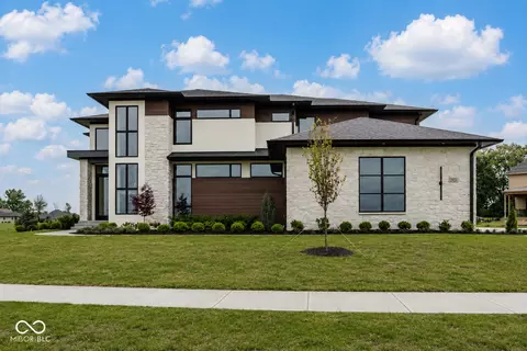 3925 Besbie Way, Bargersville, IN 46106